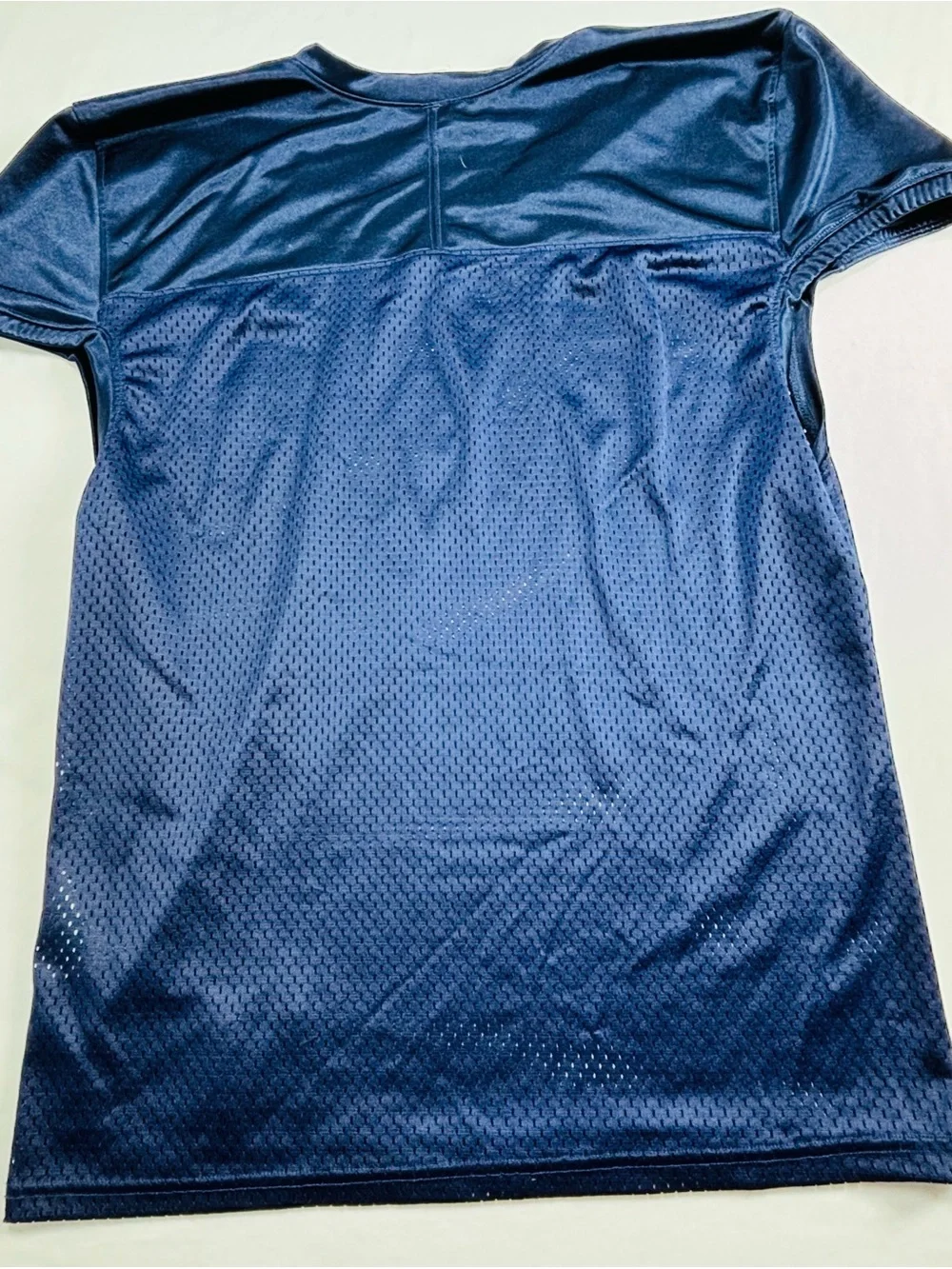 Under Armour Men’s Navy V-Neck Performance Jersey M544